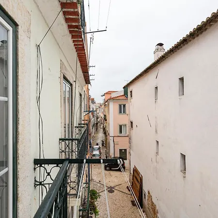 Apartment Joivy Chic In Trendy Area Lisbon